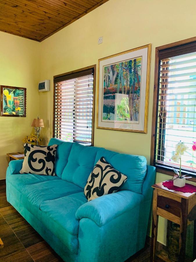 לה דיג O'Soleil Chalets Self Catering מראה חיצוני תמונה